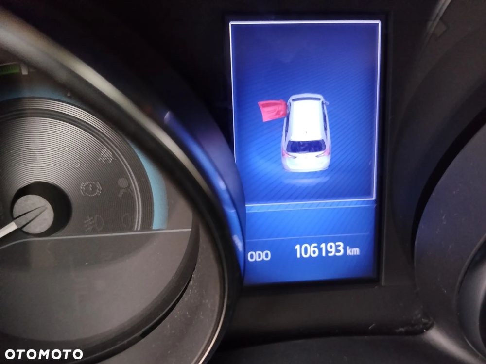 Toyota Auris Hybrid 135 Premium - 11