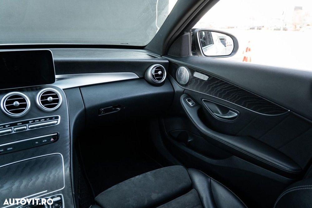 Mercedes-Benz C - 21