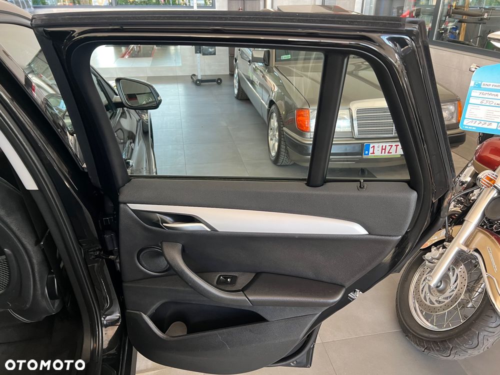 BMW X1 sDrive18i Business Edition - 24