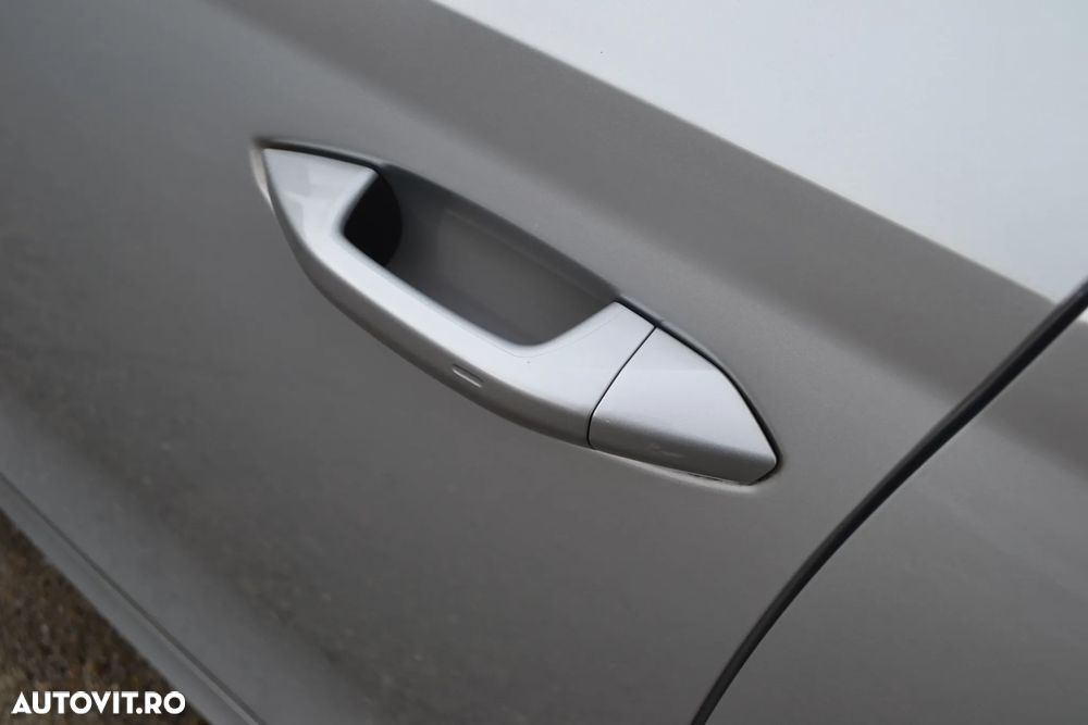 Skoda Octavia 2.0 TDI DSG Ambition - 34