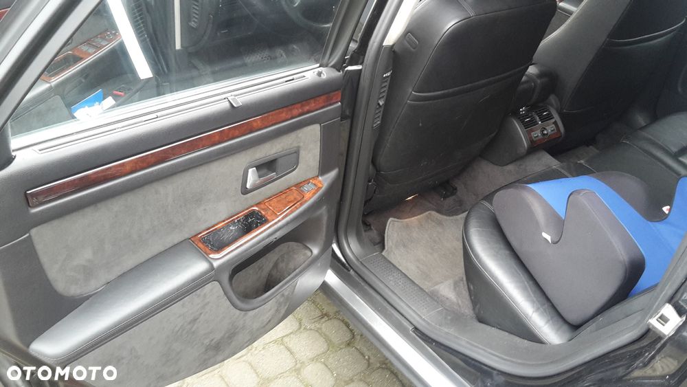 Audi A8 4.2 Quattro - 26