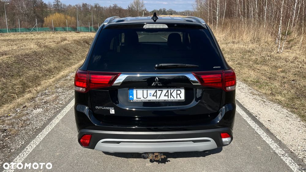 Mitsubishi Outlander 2.0 Intense + Navi 4WD CVT - 5