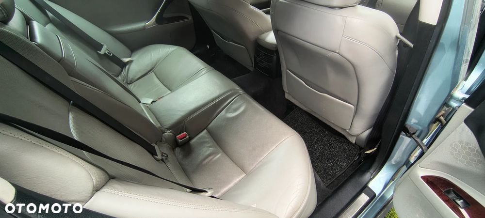 Lexus IS 220d DPNR Luxury Line - 12