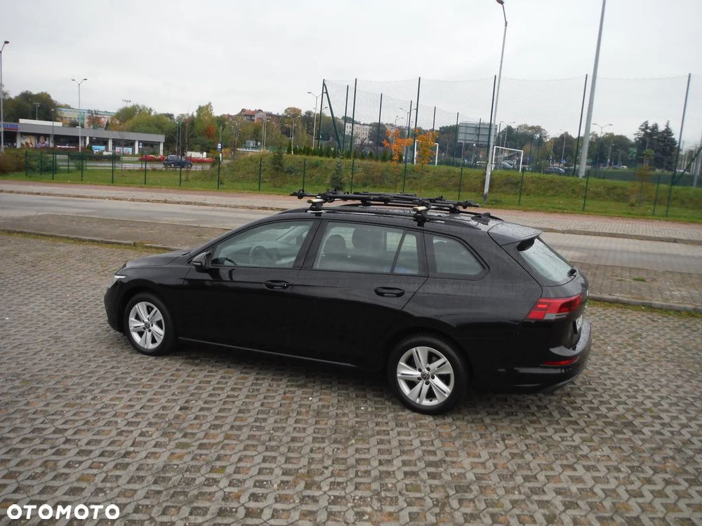 Volkswagen Golf - 22
