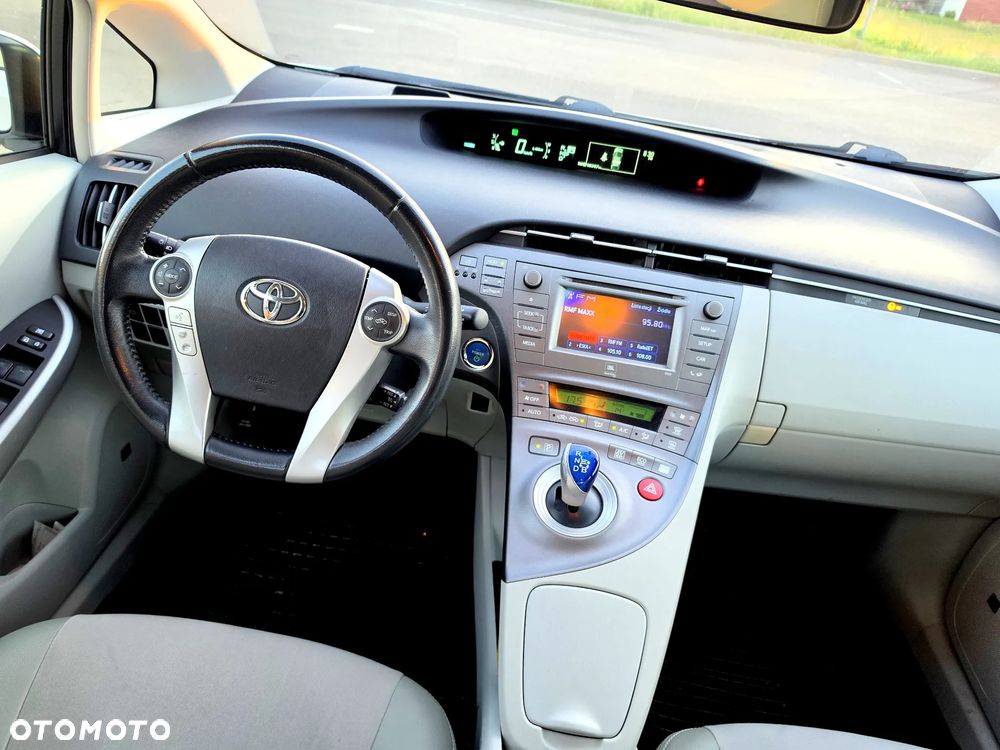 Toyota Prius 1.8 HSD Active - 4