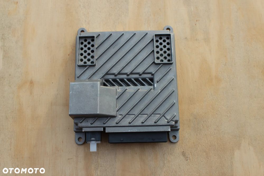 Wzmacniacz Mercedes C Klasa W205 A205 A2059007444 2021