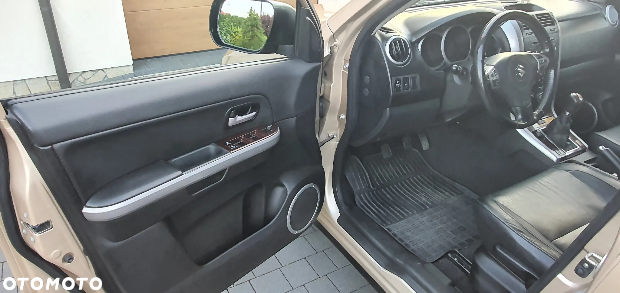 Suzuki Grand Vitara 1.9 DDiS De Luxe - 21