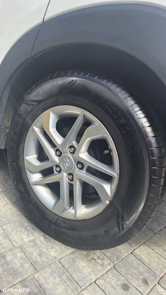 Hyundai Tucson 1.6 GDI BlueDrive Classic 2WD - 20