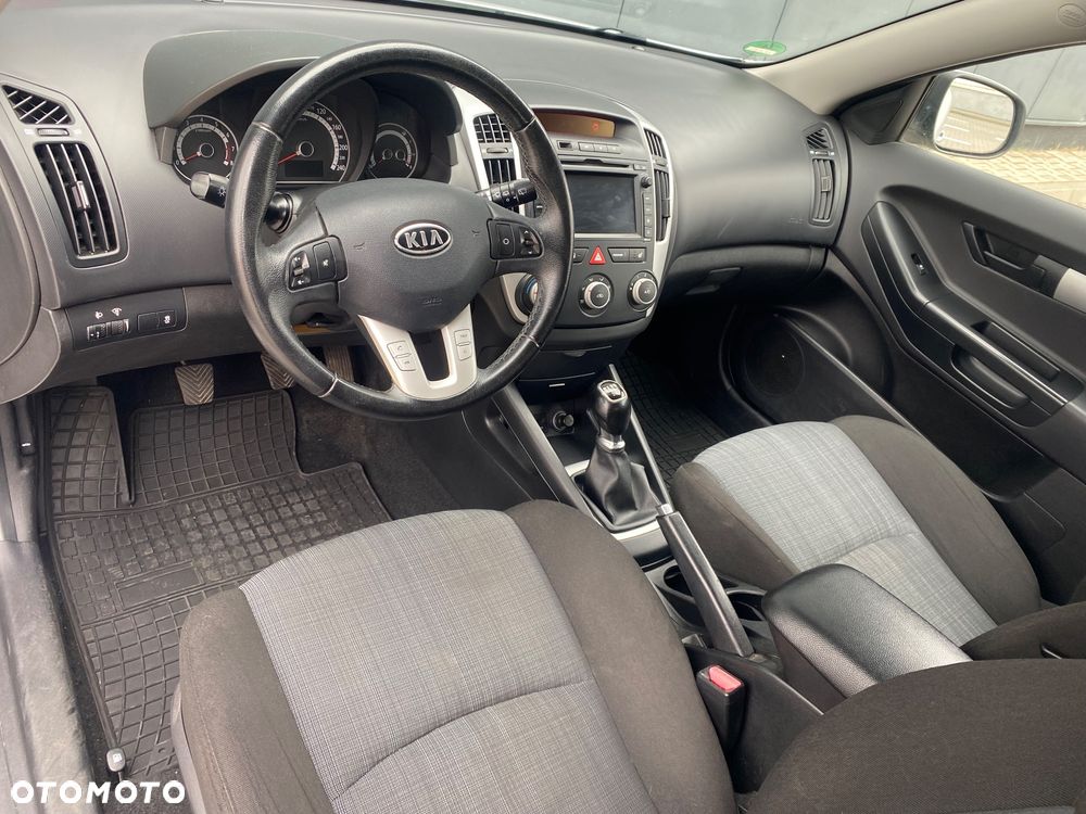 Kia ProCeed 1.4 Comfort - 10