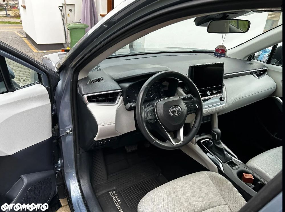 Toyota Corolla Cross - 7