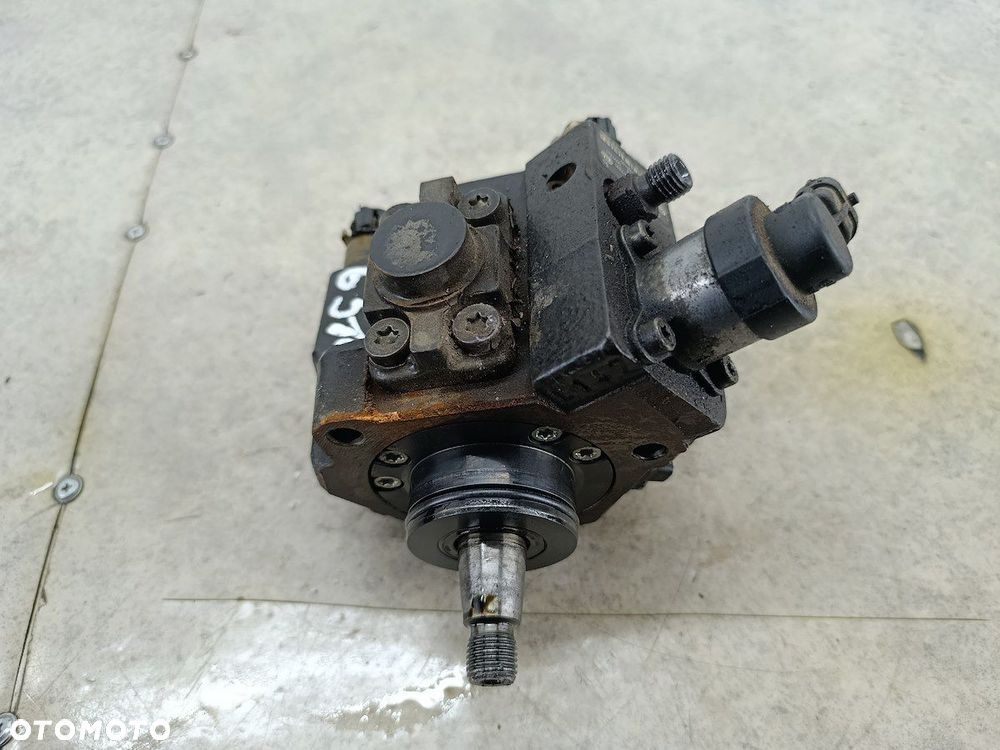 POMPA WTRYSKOWA HYUNDAI H-1 II 33100-4A420 0445010207  BOSCH 2.5 CRDI - 6