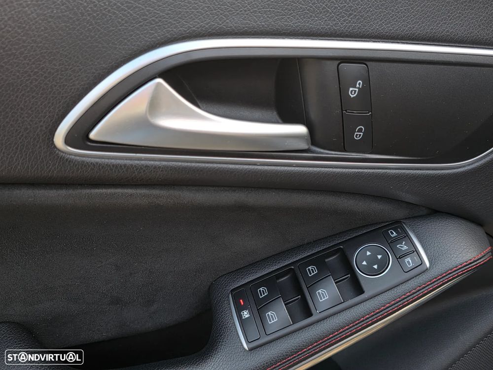 Mercedes-Benz CLA 200 d Shooting Brake AMG Line - 15