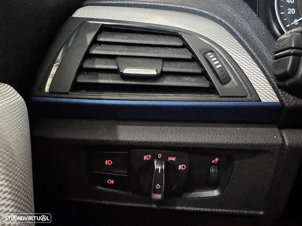 BMW 120 d Pack M - 29