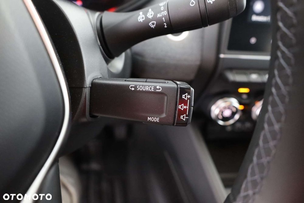 Renault Clio 1.0 TCe Techno - 15