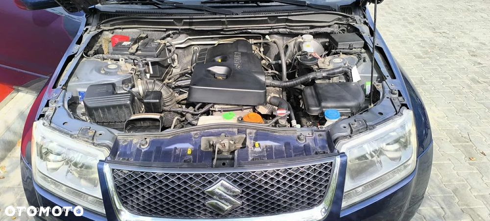 Suzuki Grand Vitara 2.0 - 4