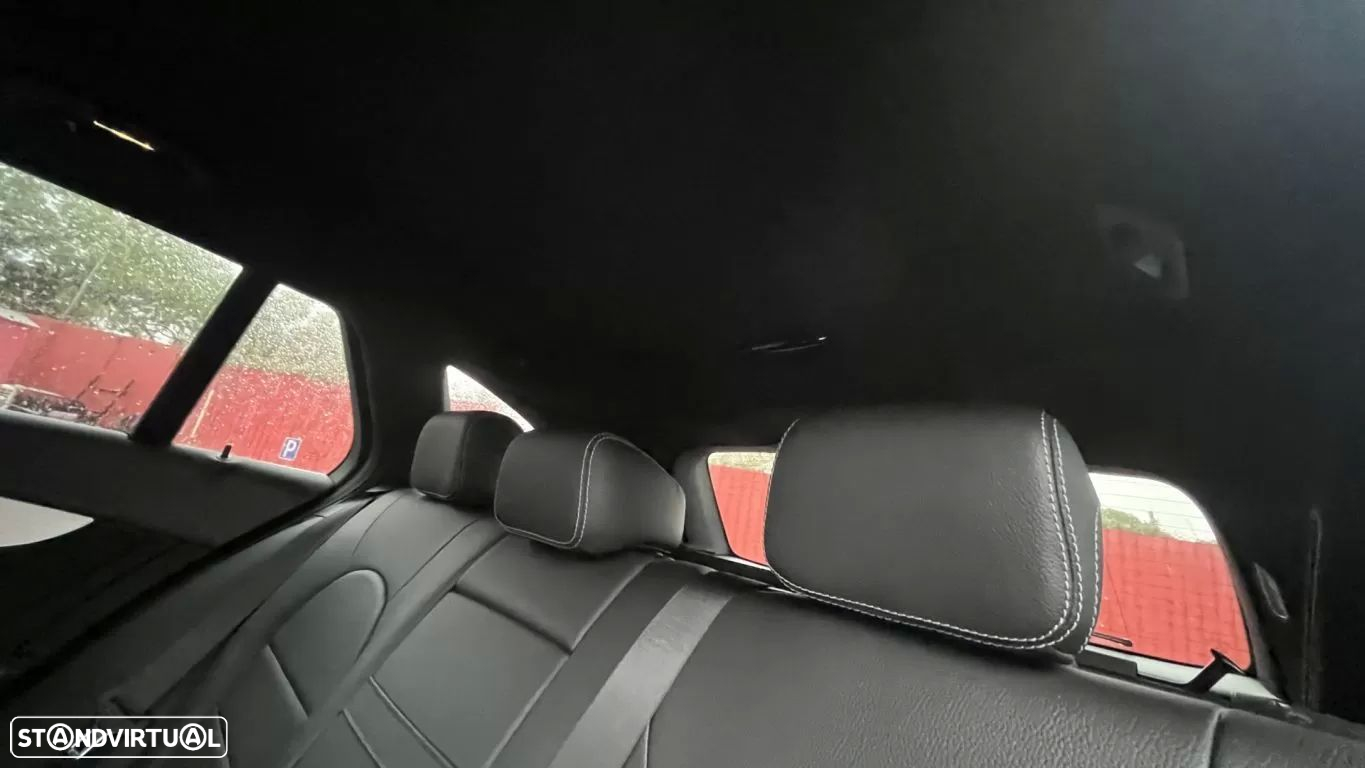 Mercedes-Benz C 350 e T 7G-TRONIC AMG Line - 31