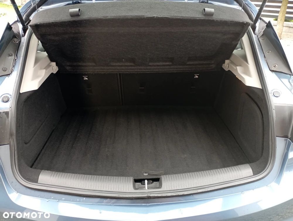 Opel Astra 1.4 Turbo Edition - 19