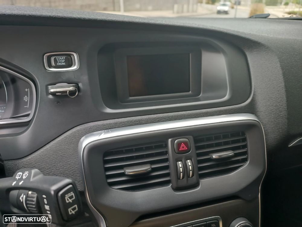 Volvo V40 1.6 D2 Momentum - 16