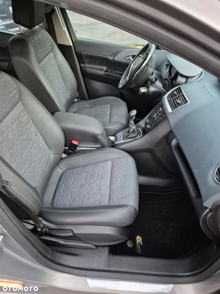 Opel Meriva 1.4 T Cosmo - 8