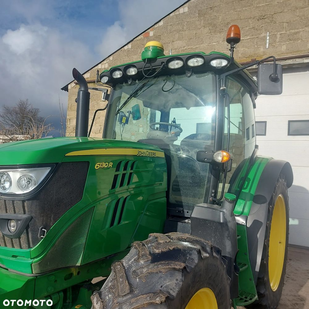 John Deere 6135r - 1