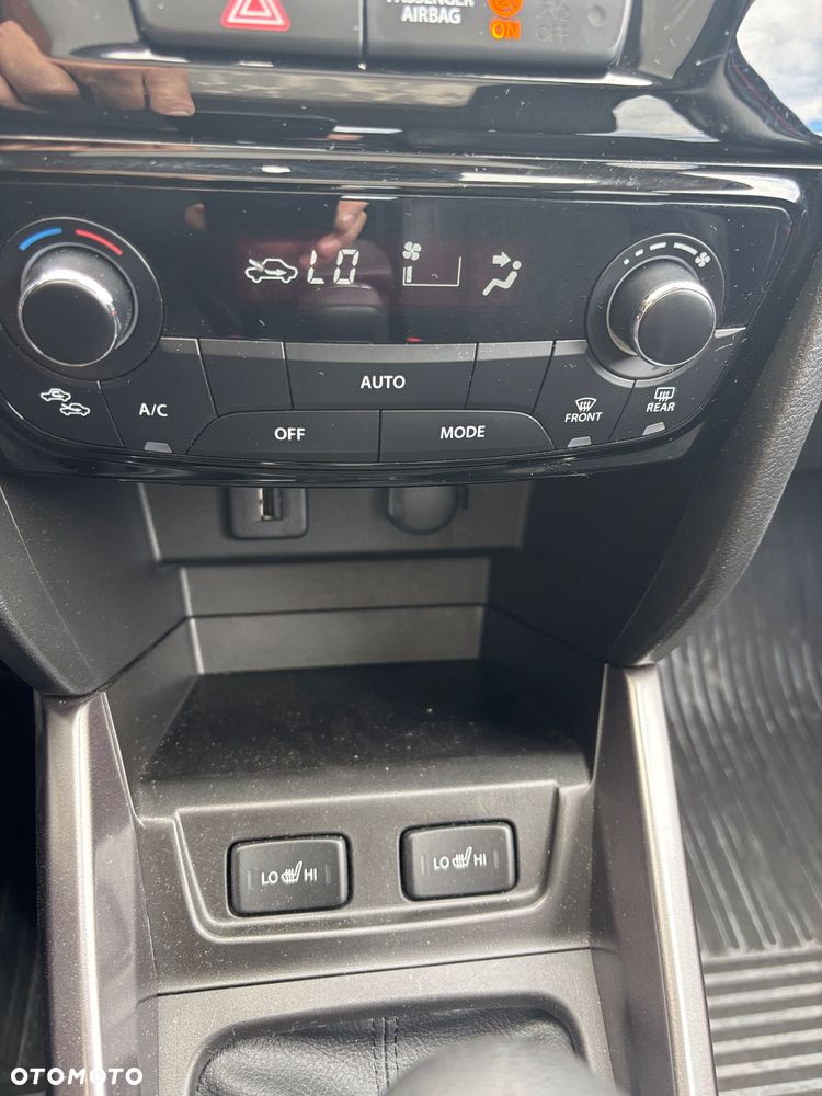 Suzuki Vitara 1.4 Boosterjet SHVS Premium 4WD - 26