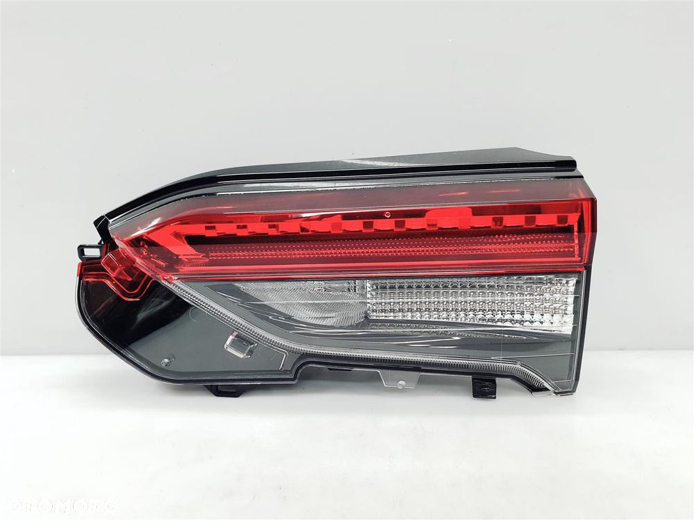 TOYOTA RAV 4 V-GENARACJA 19r+ PRAWA LAMPA TYŁ W KLAPĘ ORY EU !!! 8158042151 - 3