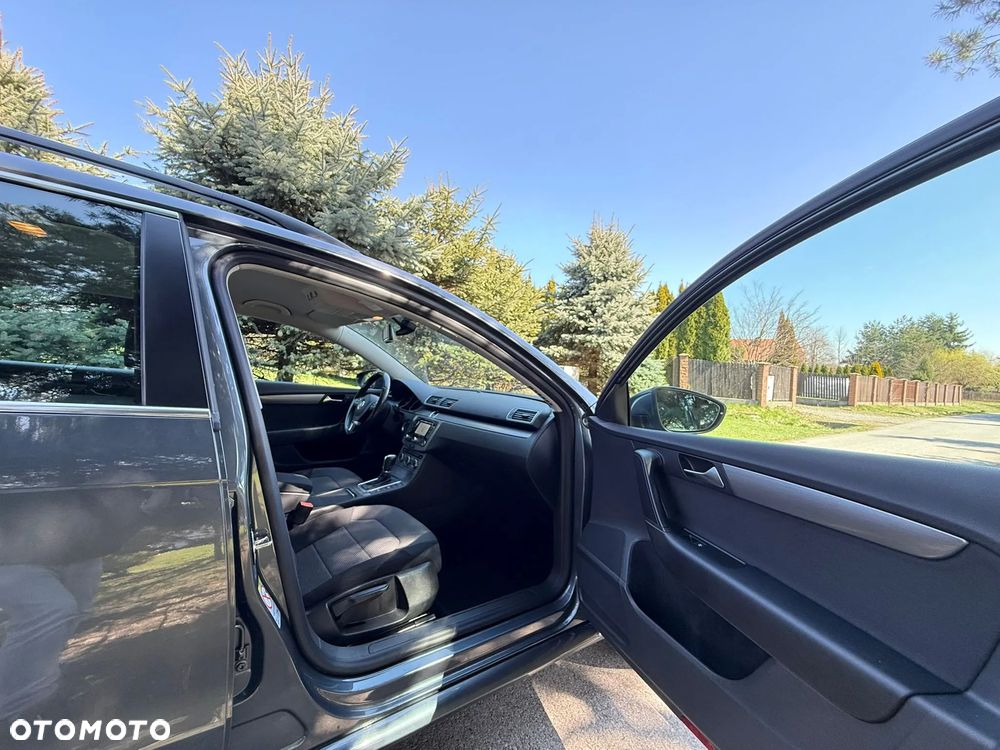 Volkswagen Passat 2.0 TDI Highline DSG - 24