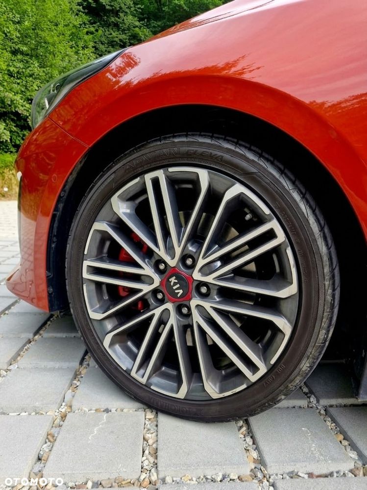Kia ProCeed 1.6 T-GDI GT DCT - 8