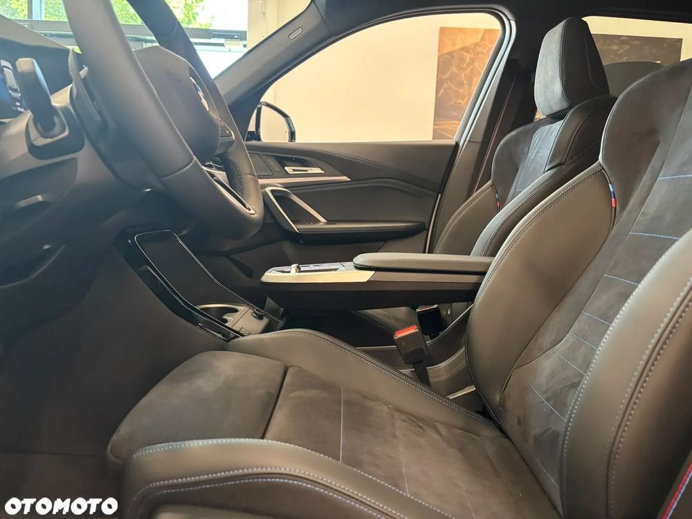 BMW X1 sDrive20i mHEV - 10
