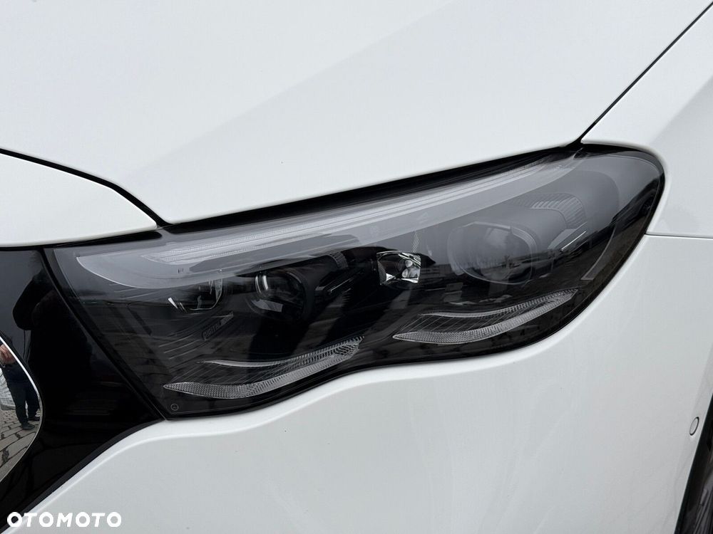 Mercedes-Benz Klasa E - 9