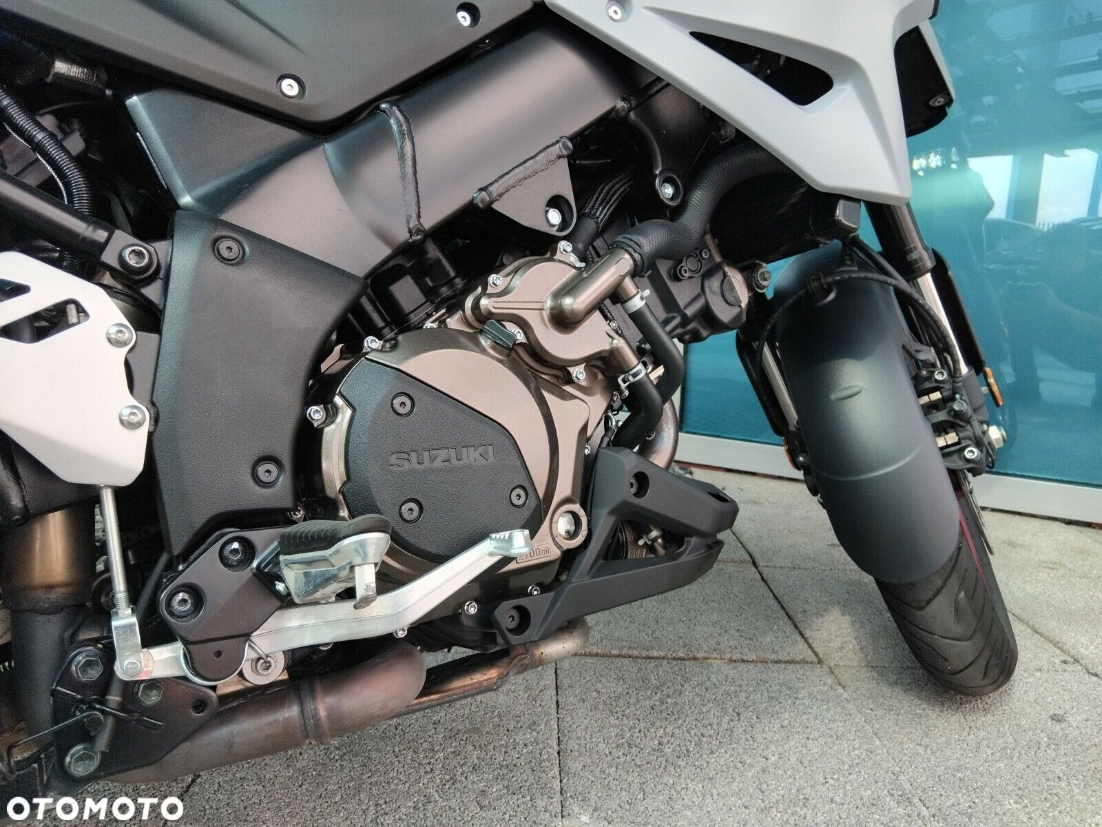 Suzuki DL - 5
