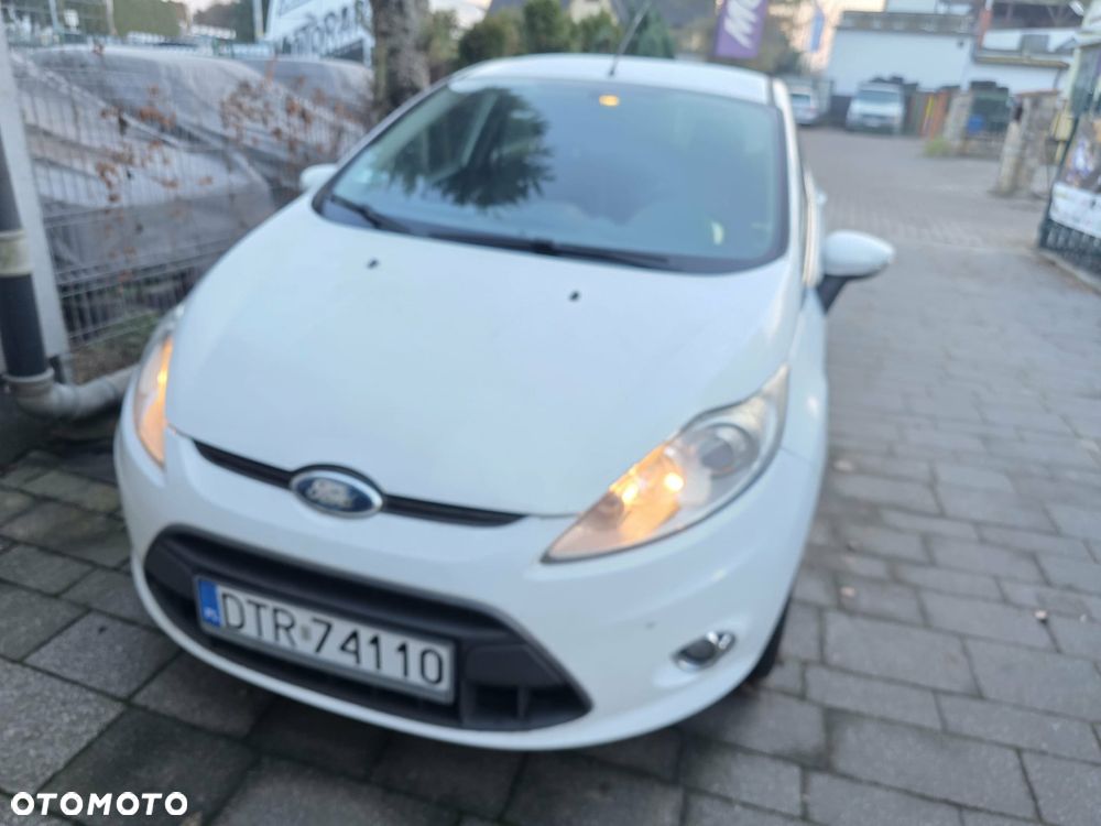 Ford Fiesta 1.25 Ambiente - 1