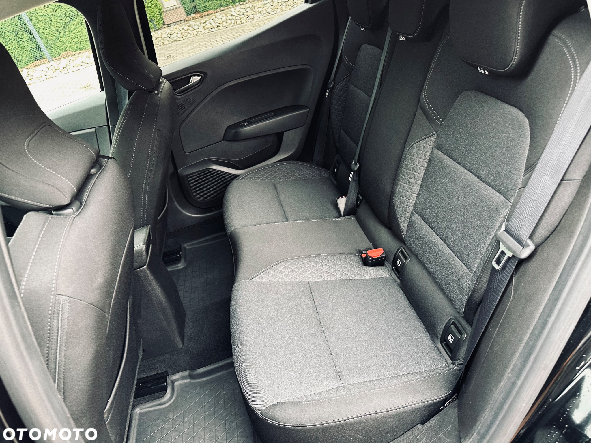 Renault Clio - 12