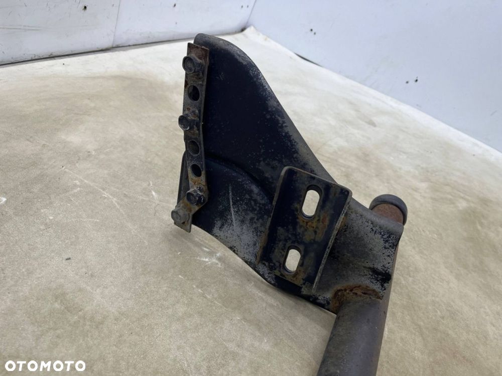Belka zderzaka Mitsubishi L200 tylne dolne wzmocnienie poprzeczka szerokie mocowanie cztery otwory - 8