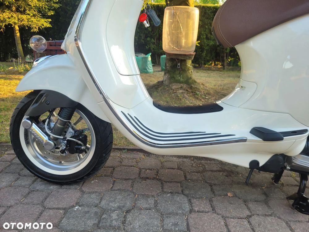 Piaggio Vespa - 23