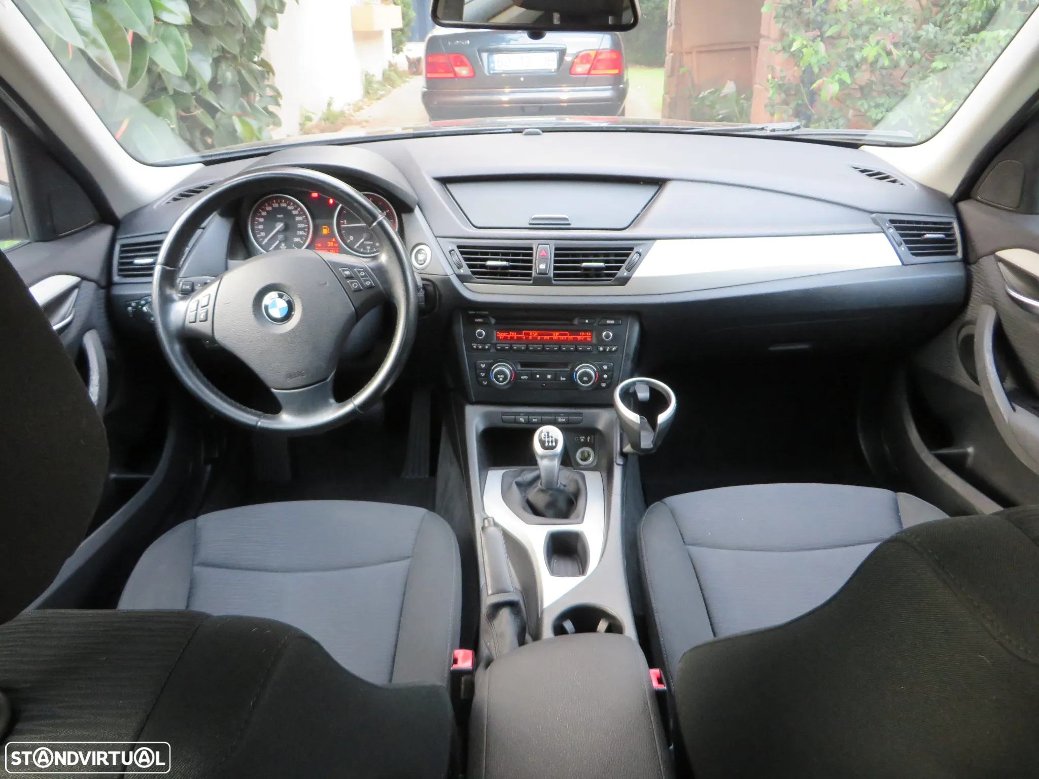 BMW X1 18 d sDrive - 8