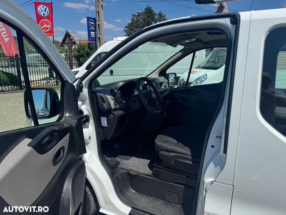 Renault TRAFIC - 10