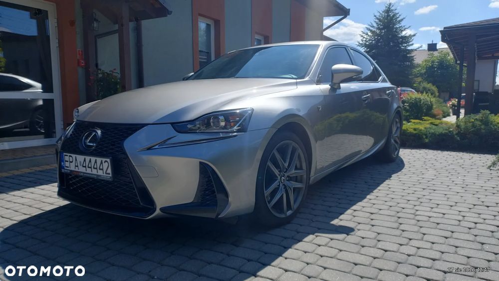 Lexus IS - 5