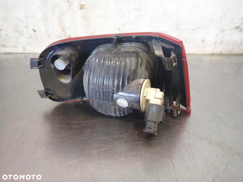 LAMPA COFANIA PRAWA CITROEN C3 PICASSO 1.6 - 3