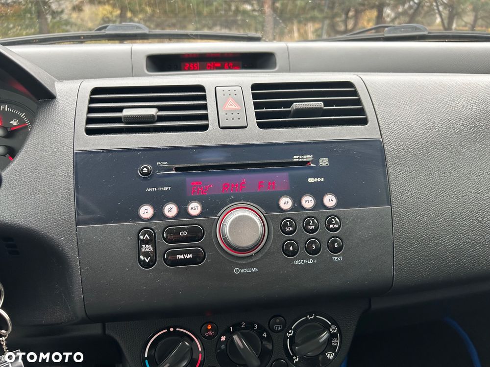 Suzuki Swift 1.3 Classic - 19