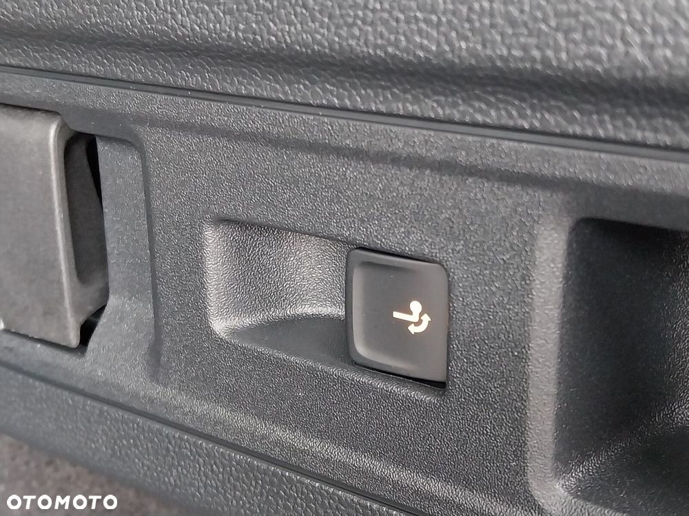 Skoda Superb 2.0 TDI SCR 4x4 L&K DSG - 19