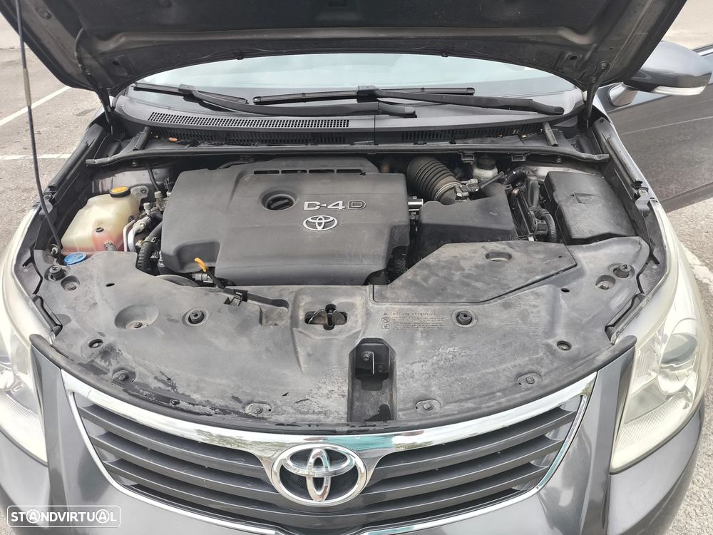 Toyota Avensis SW - 14