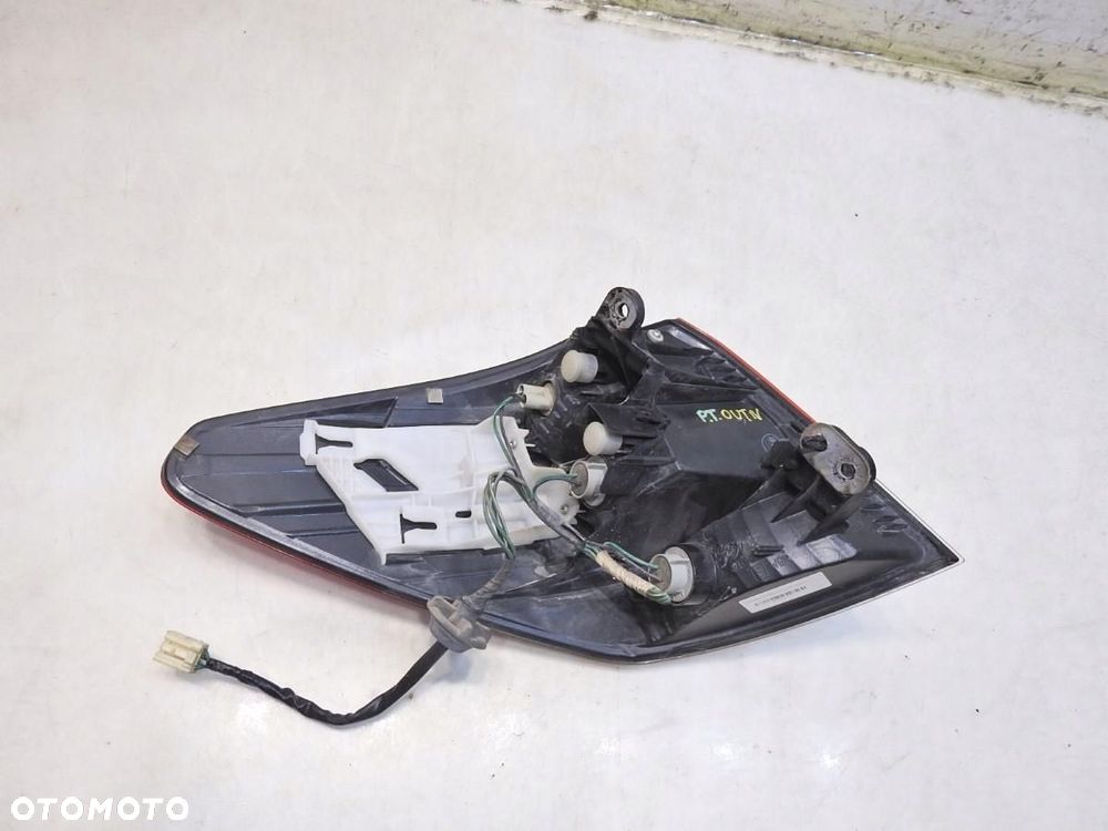 LAMPA PRAWA TYLNA TYŁ SUBARU OUTBACK IV 220-20067 - 3