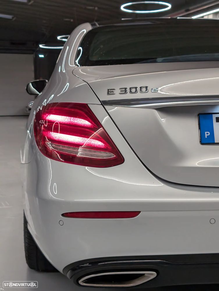 Mercedes-Benz E 300 e Exclusive Line - 9
