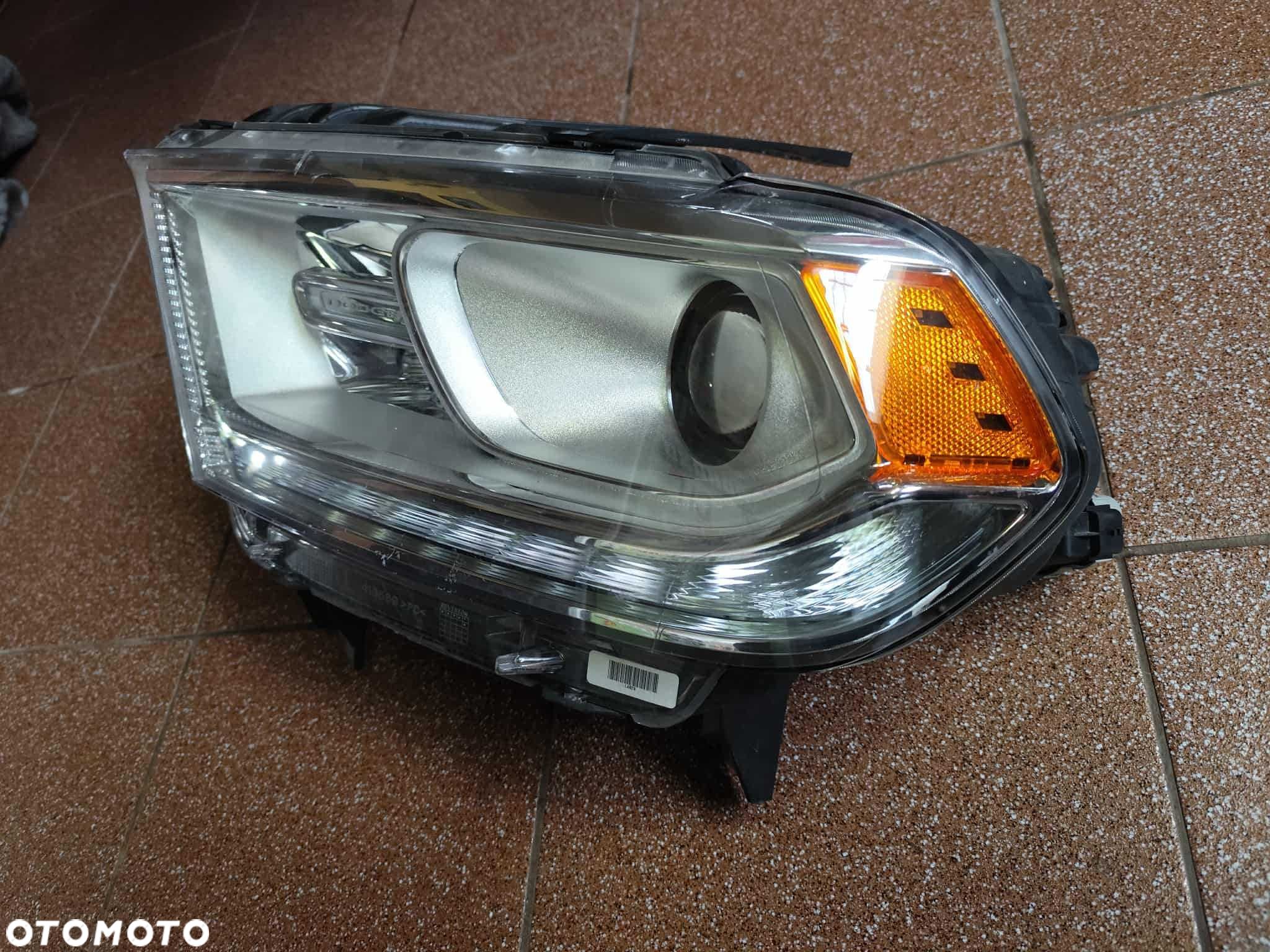 Dodge Durango 2014- lewy reflektor bi xenon led oryginalny - 1