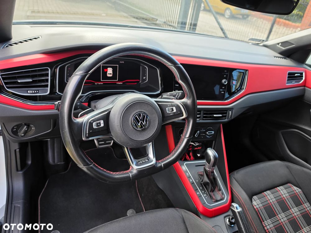 Volkswagen Polo - 5