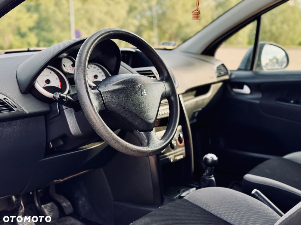 Peugeot 207 1.4 HDi Trendy - 9