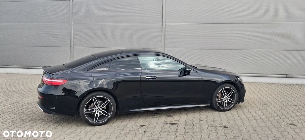 Mercedes-Benz Klasa E 220 d 4Matic 9G-TRONIC AMG Line - 11
