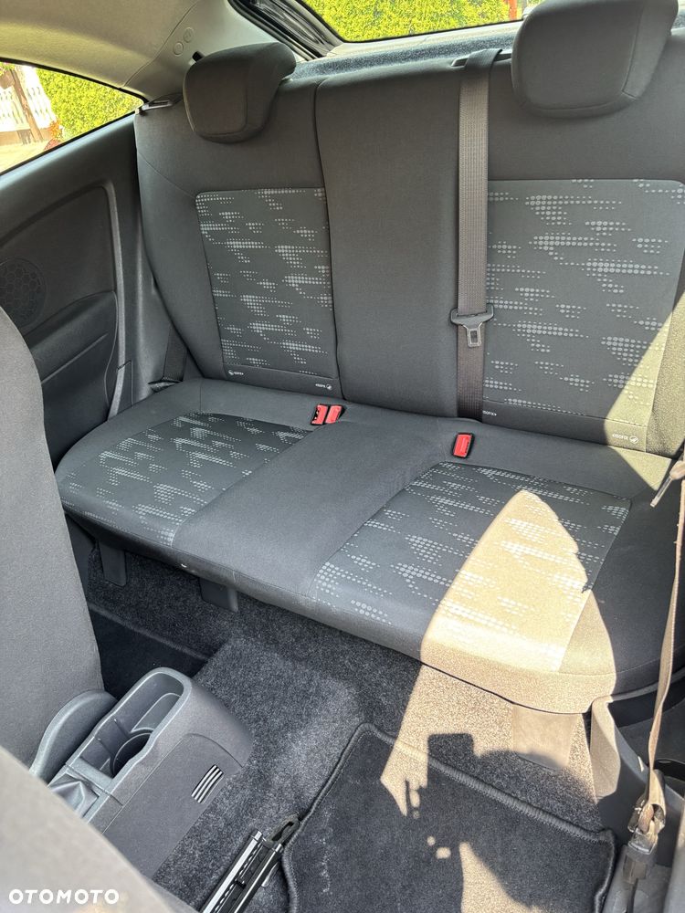 Opel Corsa - 7