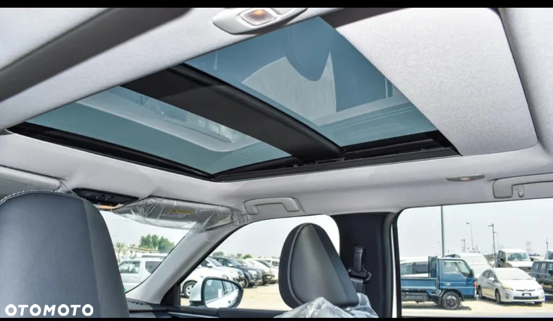 Mitsubishi Outlander - 25